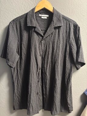 Zara REGULAR FIT TEXTURED SHIRT black short sleeve button down med